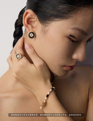 Vintage Pearl Bloom Ring