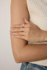 The Dual Muse Ring
