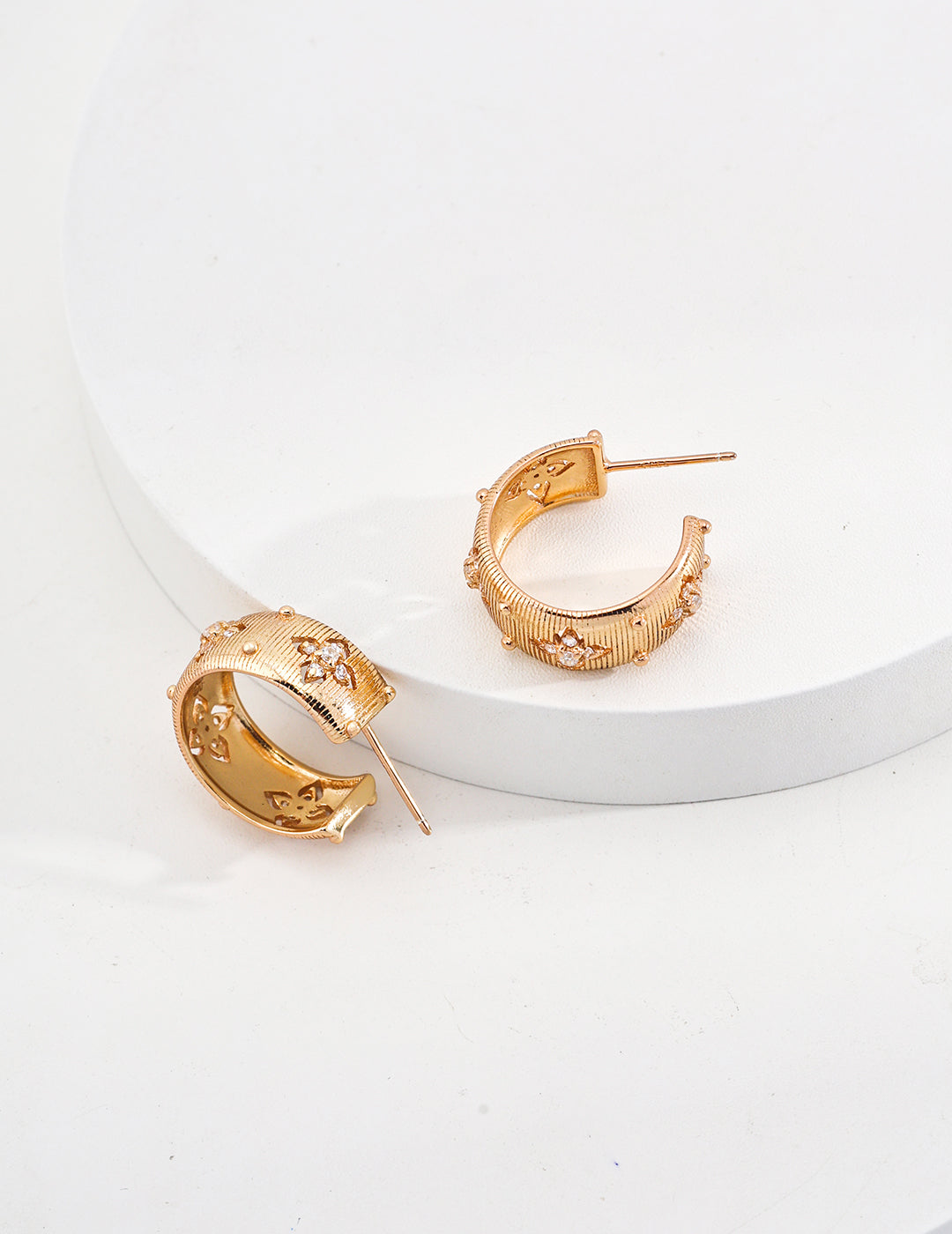 Ornament earrings