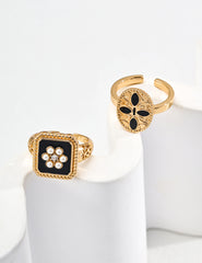 Vintage Pearl Bloom Ring