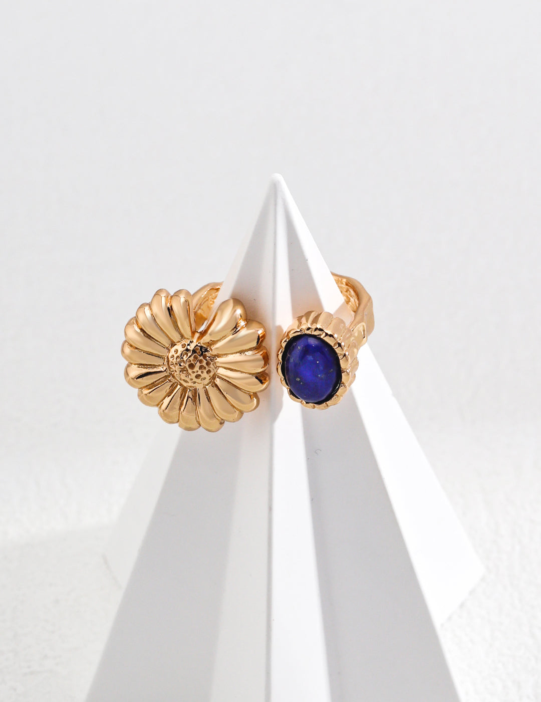 Vintage Lapis Daisy Ring